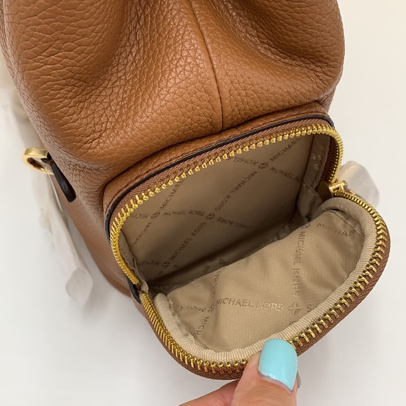 Michael Kors Jet Set Item Medium Chain Backpack Luggage Color - Picture 8 of 12